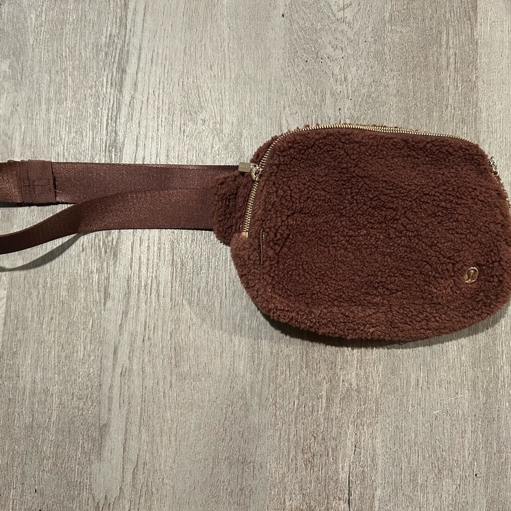 Lululemon Athletica Brown Fleece Bag